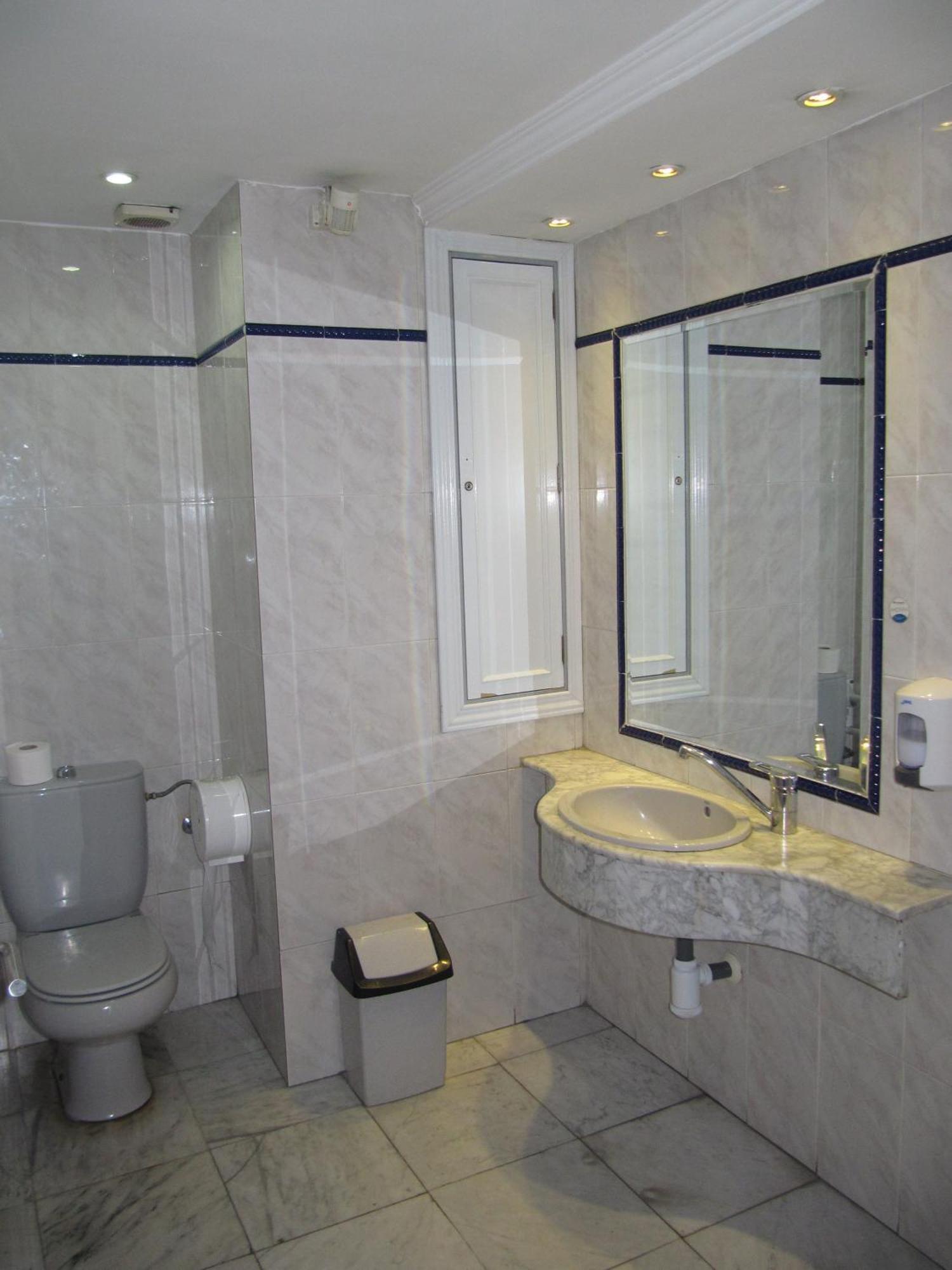 Double Room 2 Extra Beds